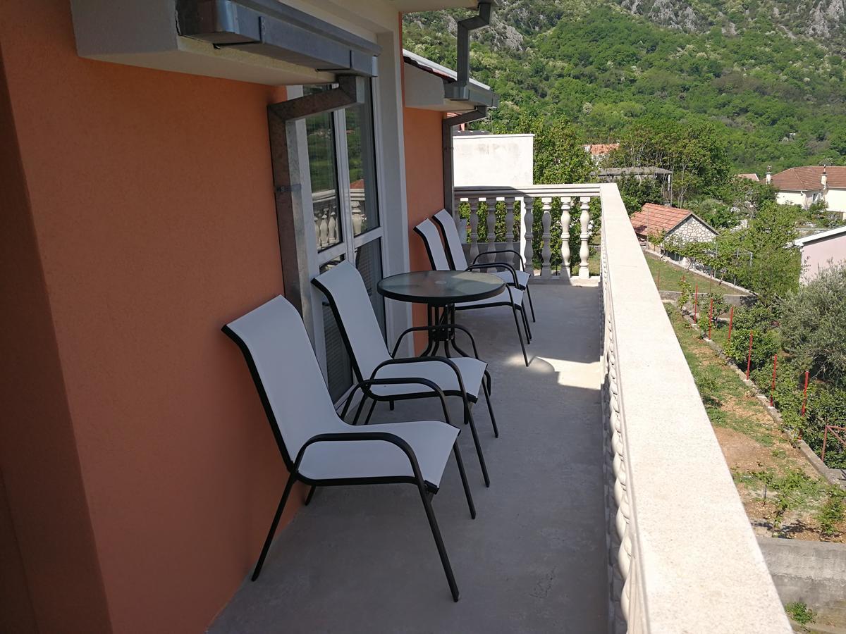Apartment Misulino Kotor Bagian luar foto