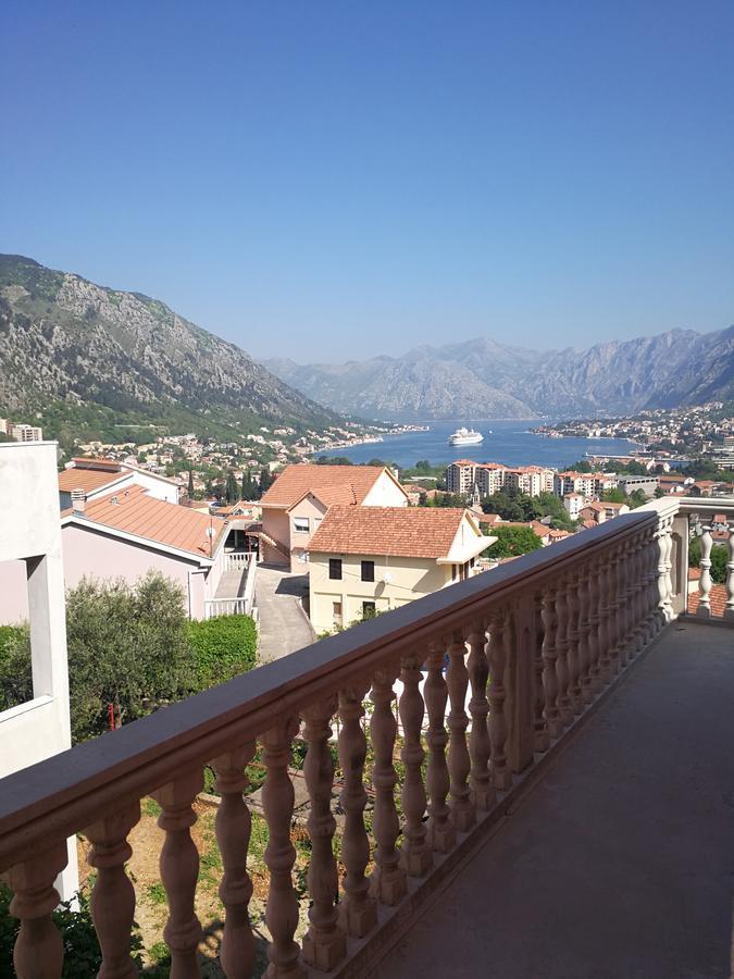Apartment Misulino Kotor Bagian luar foto