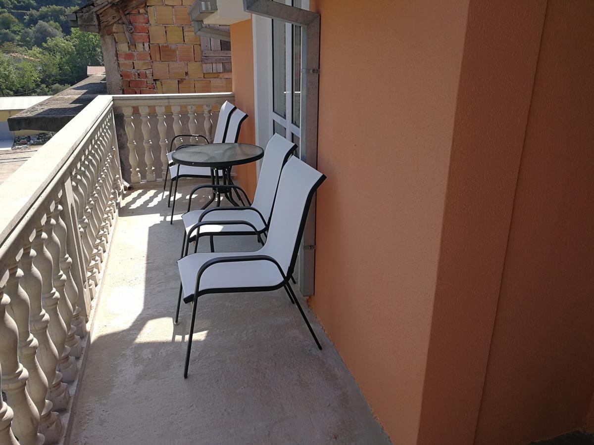 Apartment Misulino Kotor Bagian luar foto