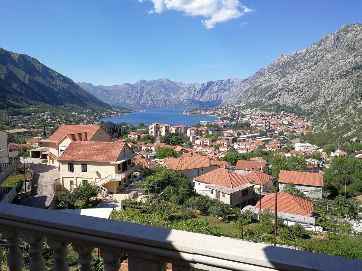 Apartment Misulino Kotor Bagian luar foto